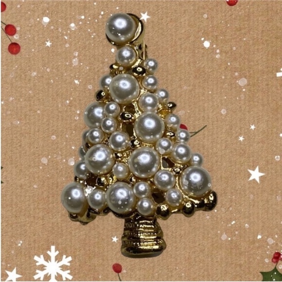 Christmas Tree Pearl Brooch - Picture 2 of 4